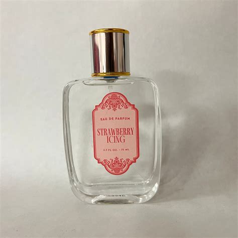 strawberry icing eau de parfum.